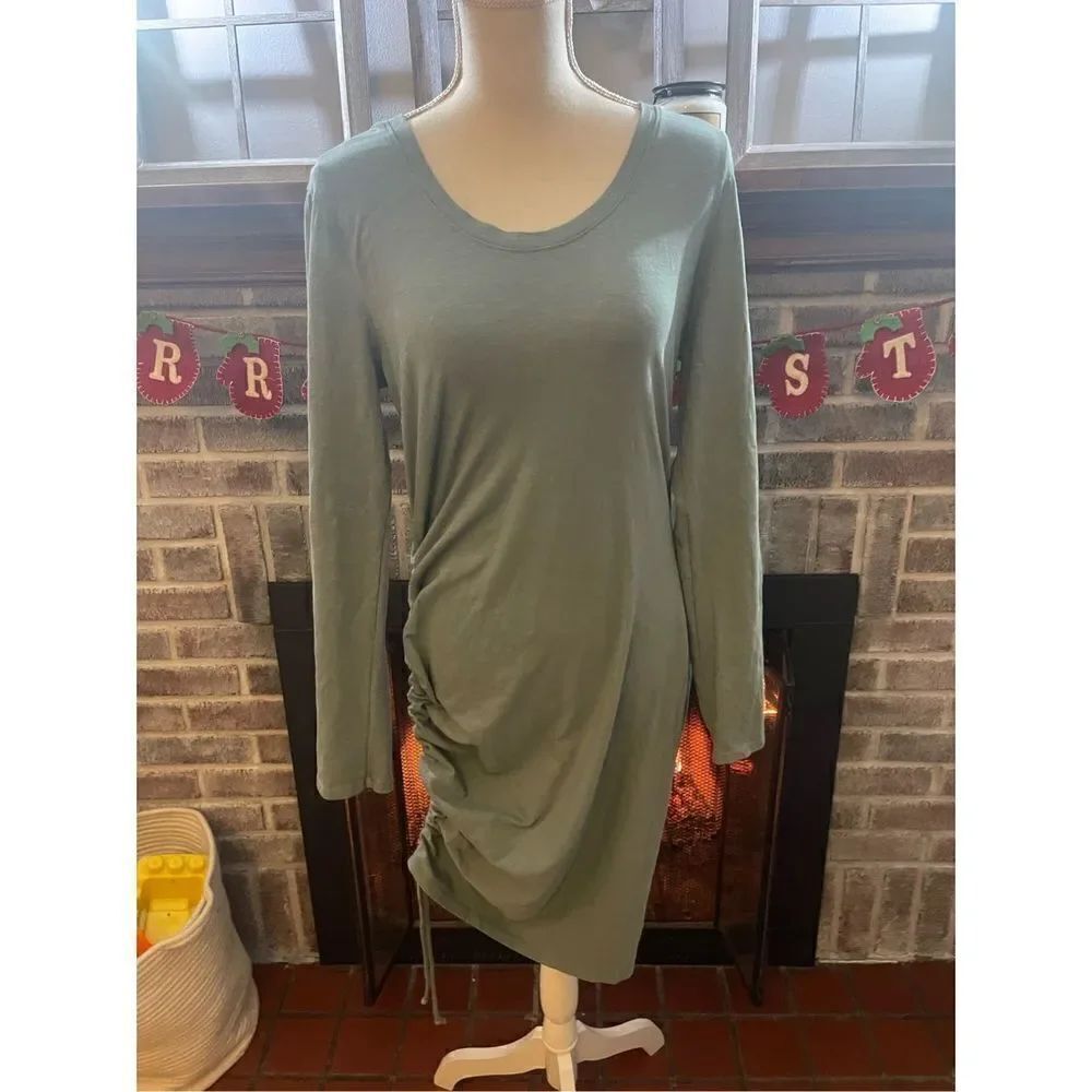 Anthropologie - Sundry side ruched color olive, size 4